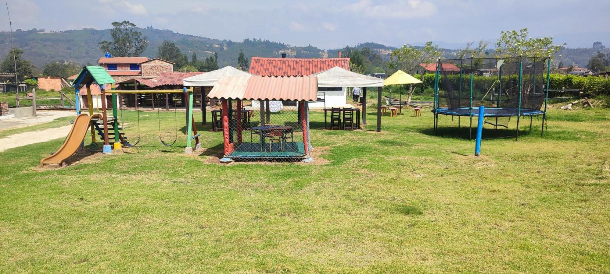 Villa Libertad ไพพ่า ภายนอก รูปภาพ